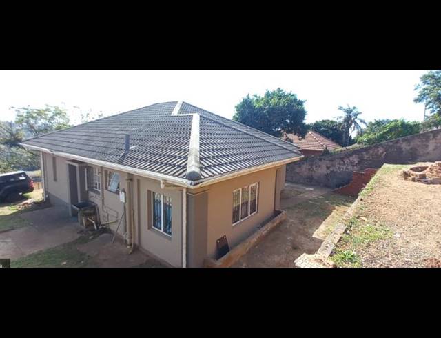 3 BEDROOM HOUSE FOR SALE IN MONTCLAIR